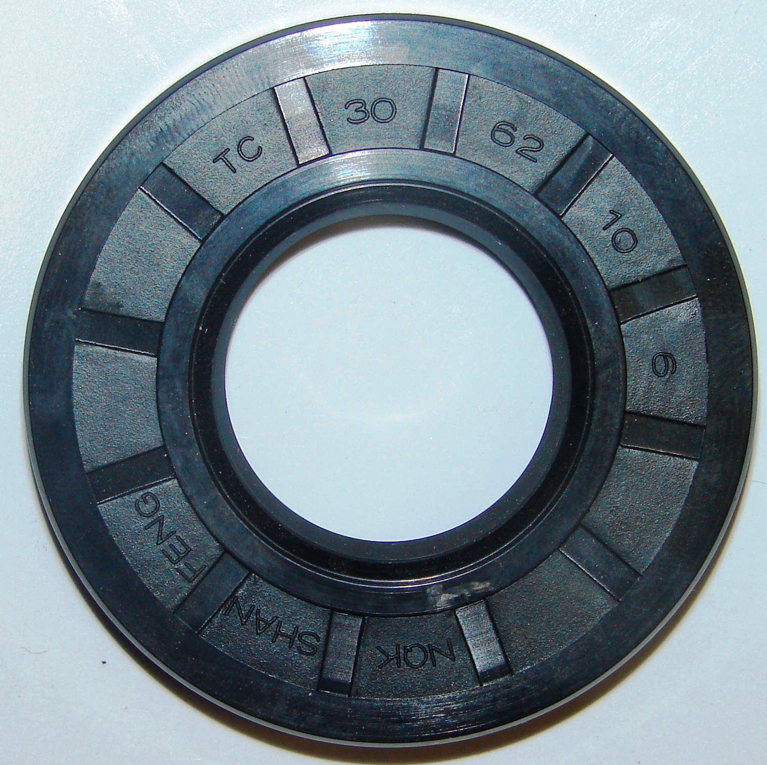 Сальник бака 30x62x10 стиральных машин Bosch/Siemens SLB011BO, зам. 428662